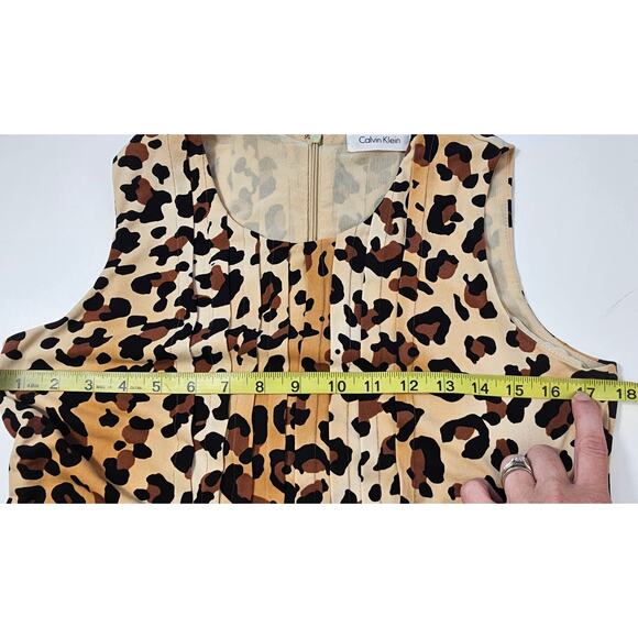 Calvin klein 2 / 4 (?) S LEAPORD PRINT lined swing shift pleat dress career EUC - Picture 6 of 7